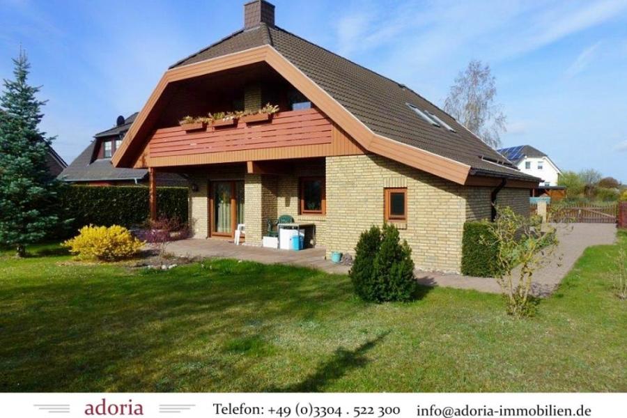 Wohnen in der Natur, nahe Berlin - Hochwertiges, großes Energiespar-Einfamilienhaus